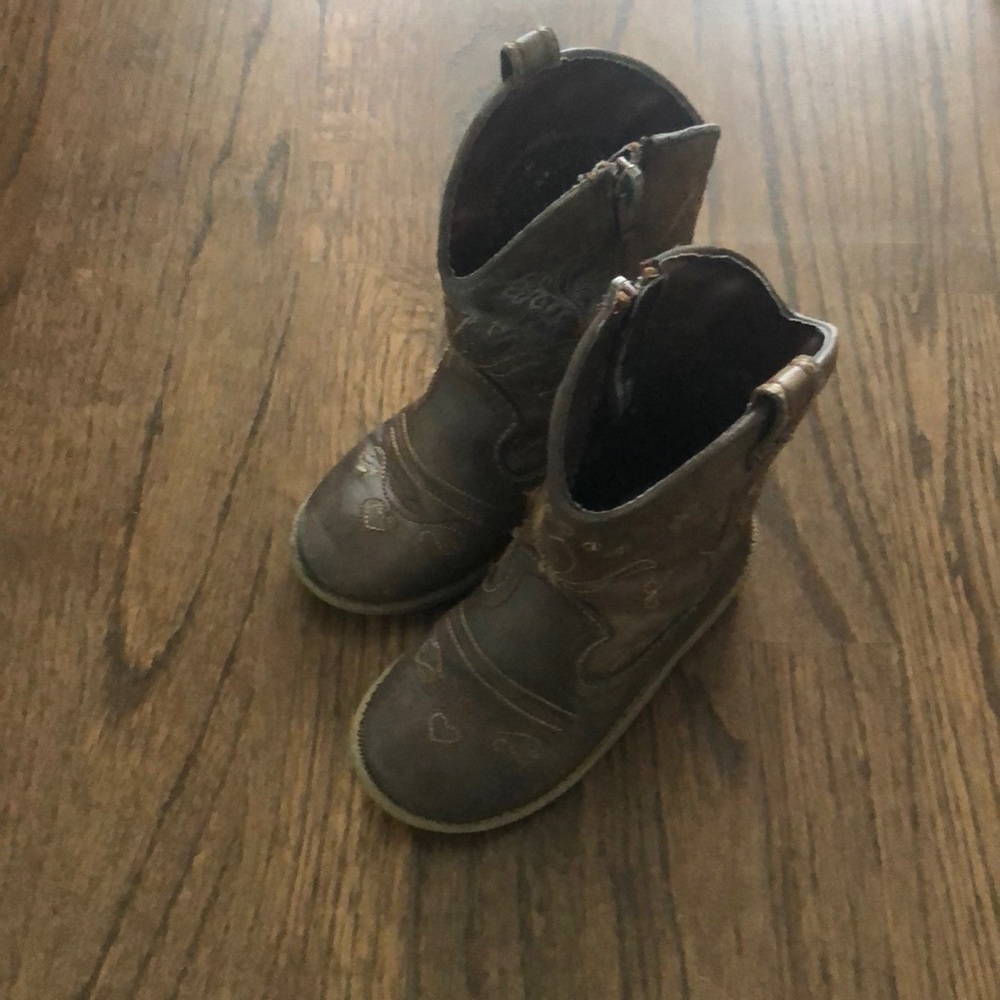 Cowboy boots size 8